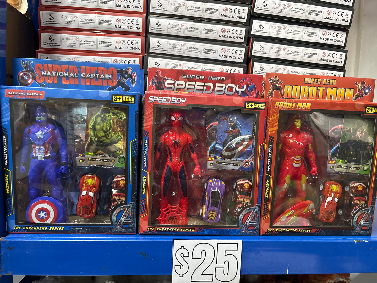 E70- Avengers Car/Card Set