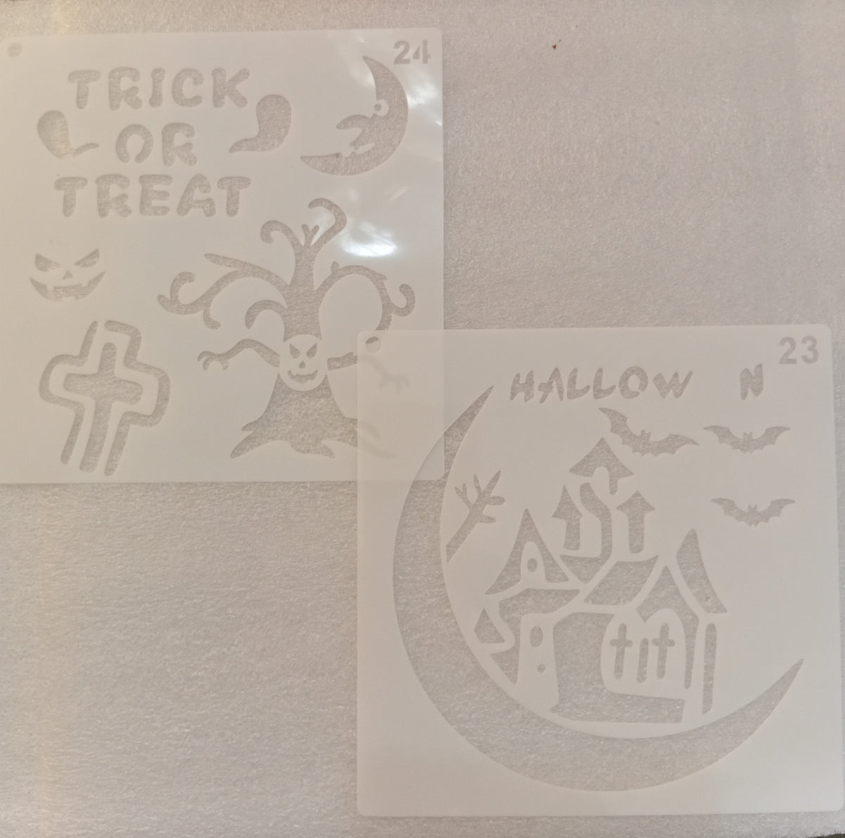 E323- 24 PC HALLOWEEN STENCIL SET (LARGE 6X6IN)