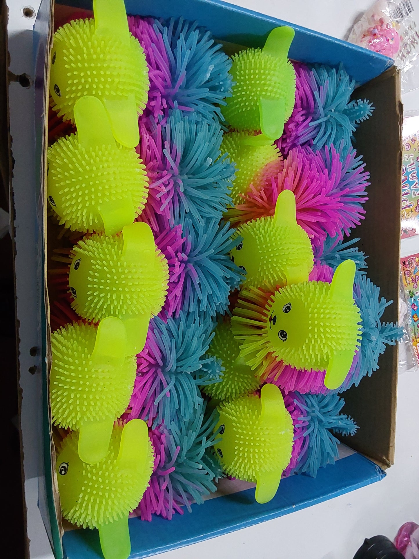 V206 - SQUISHY DOG LED