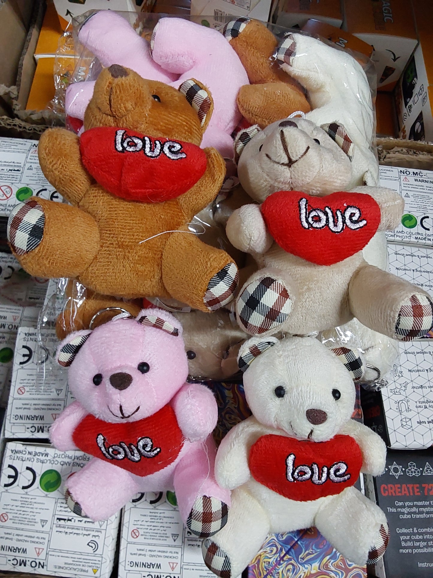 VO7 - TEDDY BEAR SMALL HEART KEYCHAIN