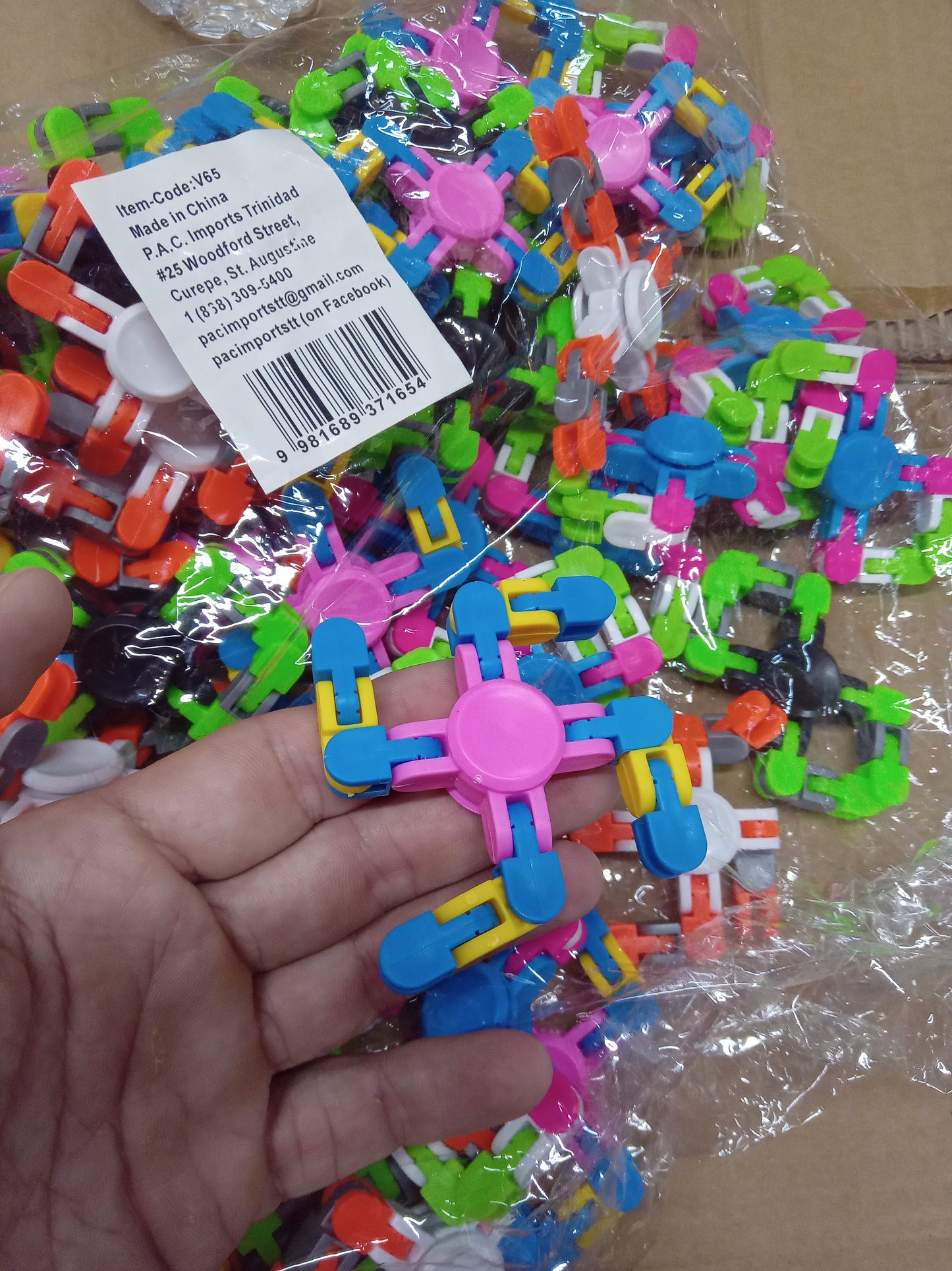 V65 - WACKY TRACK FIDGET TOY
