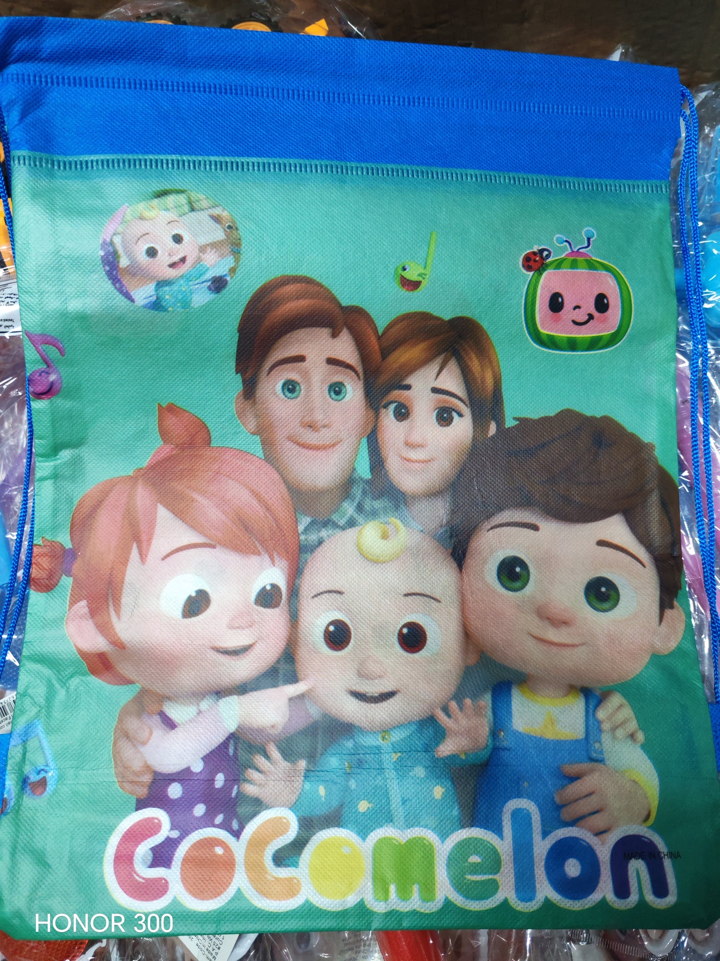 W39 - STRING BAG DISNEY COCOMELON
