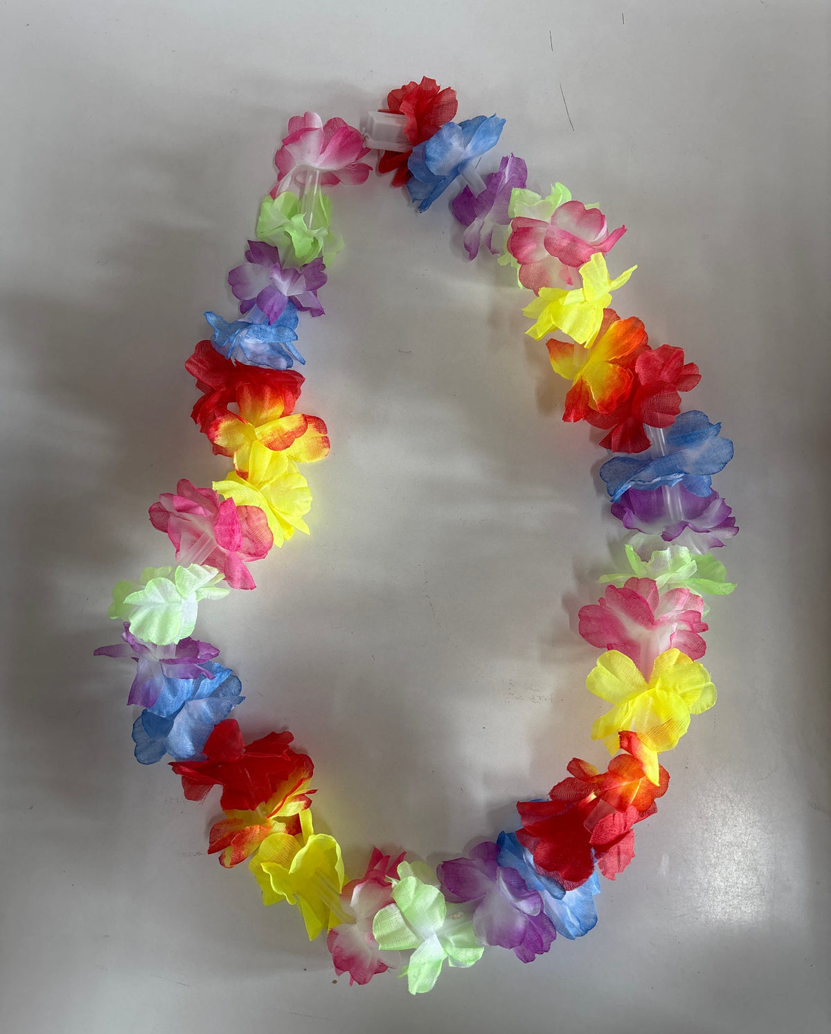 E248 - Hawaiian Flower Lei - Lighting