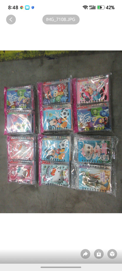 E155- Mini Disney note books/pen