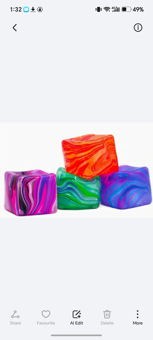 E193- Swirl Cube Squishy(6PCs box$120)