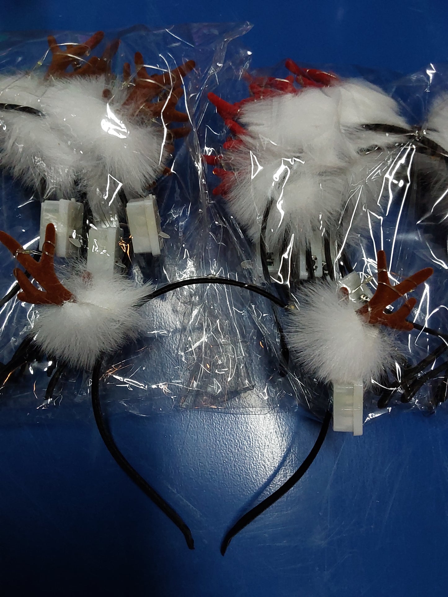 V285 - RAINDEER HEADPIECE FLUFFY WITH LED