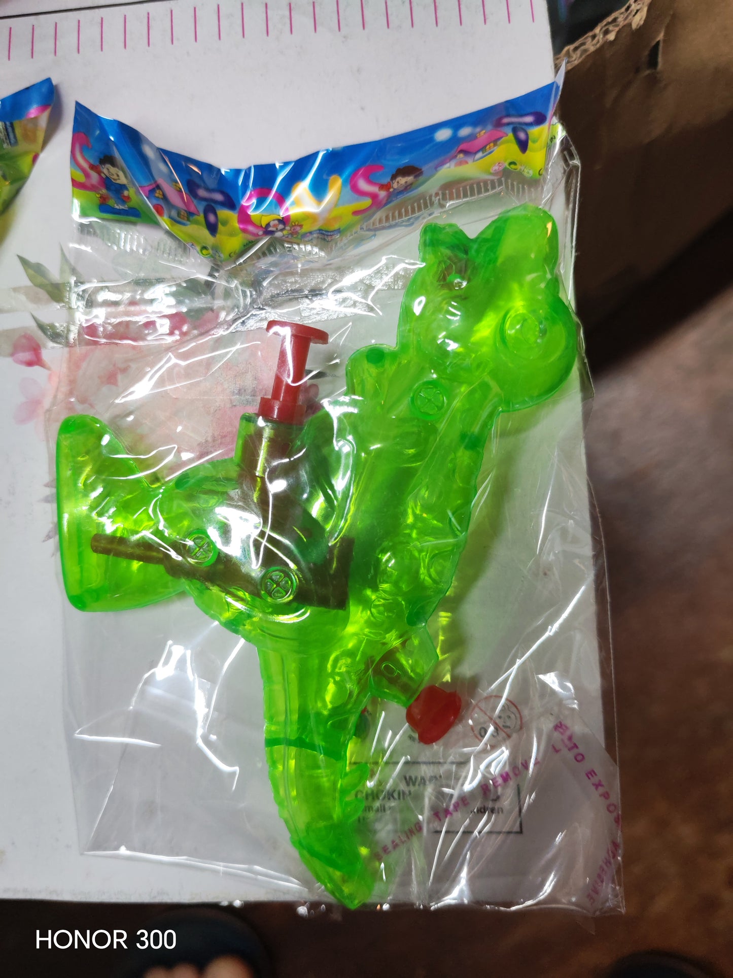 W79-DINO WATER GUN (1 PIECE)
