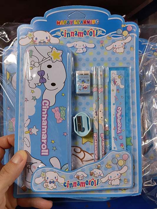 W132 - KUMI METALCASE SET (28X18.5CM)