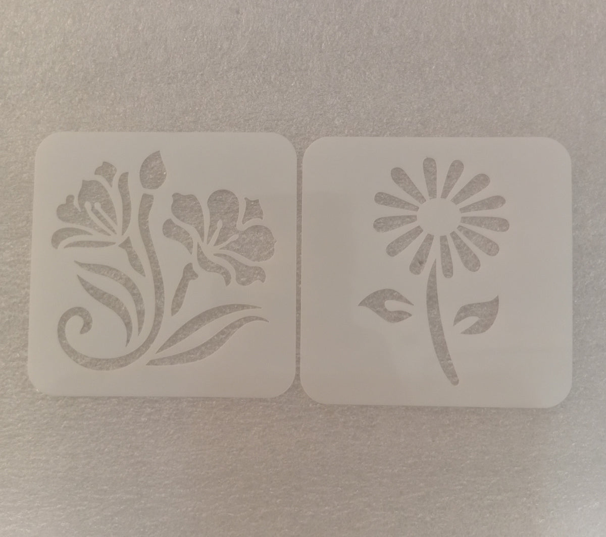 E322- 20PC FLOWERS STENCIL SET (SMALL 2.5X2.5IN)