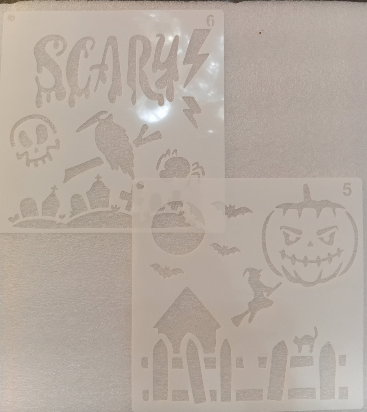 E323- 24 PC HALLOWEEN STENCIL SET (LARGE 6X6IN)