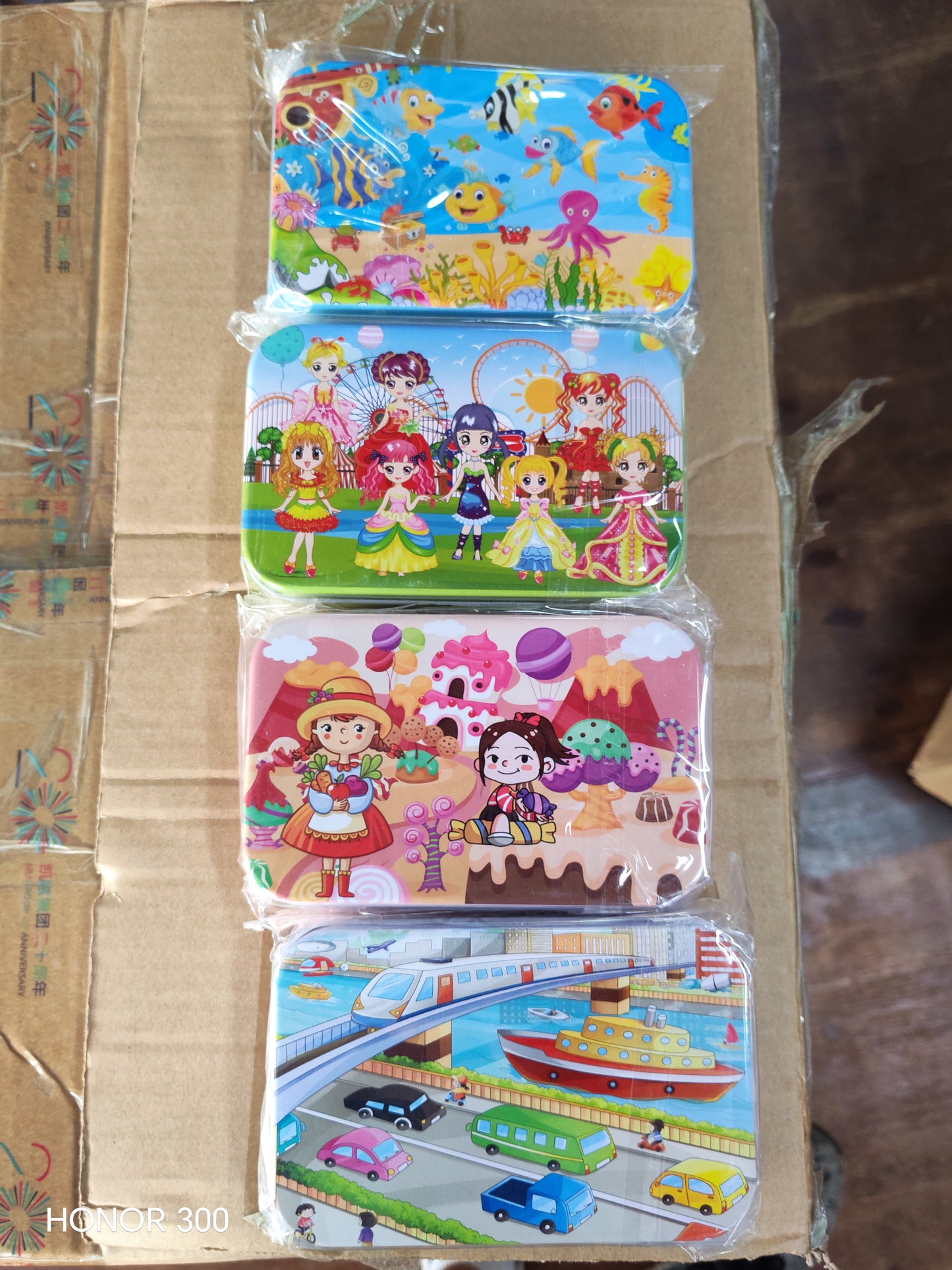 W496-DISNEY PUZZLE SET TIN