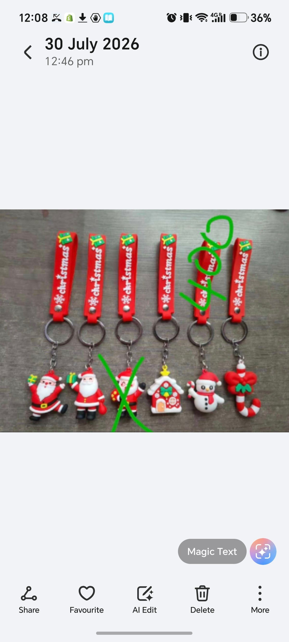 E278- Christmas Keychain