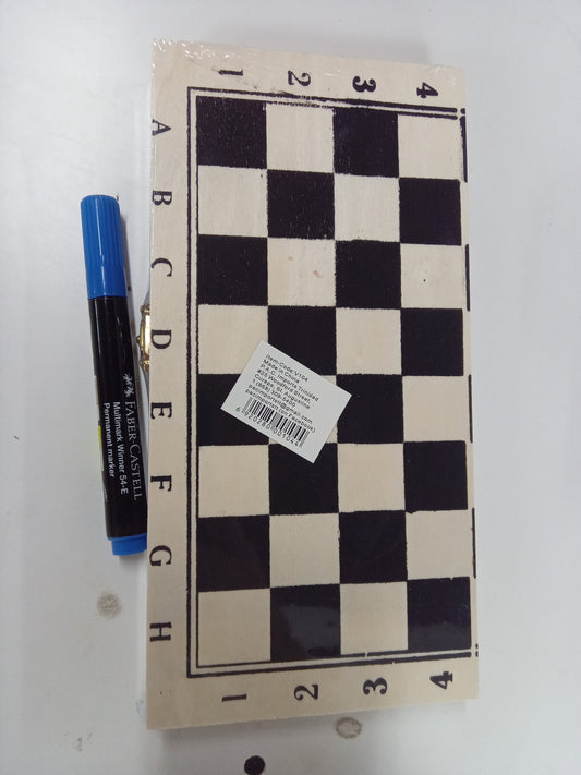 V104 - CHESS BOARD GAME