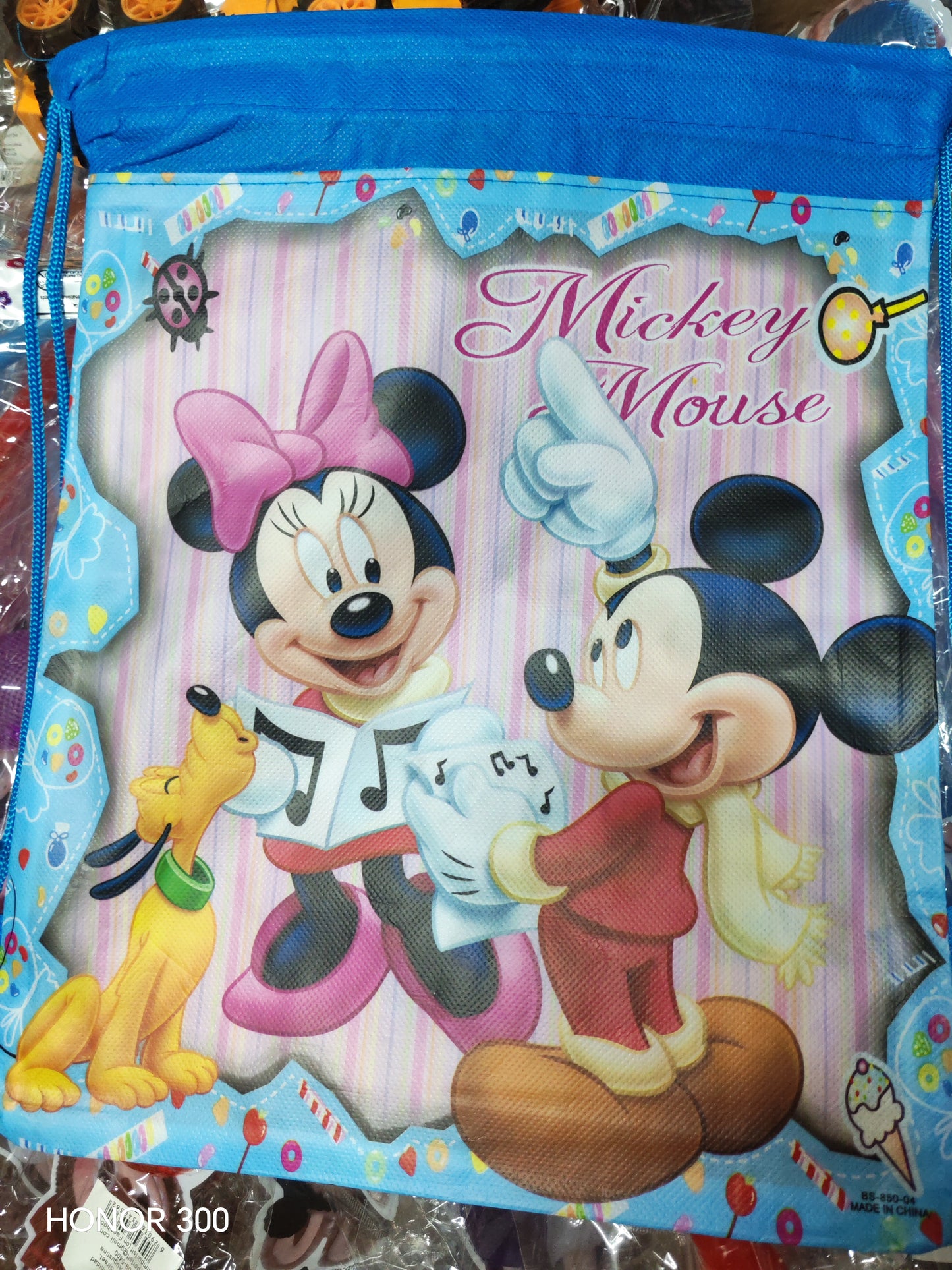 W39 - STRING BAG DISNEY MICKEY MOUSE
