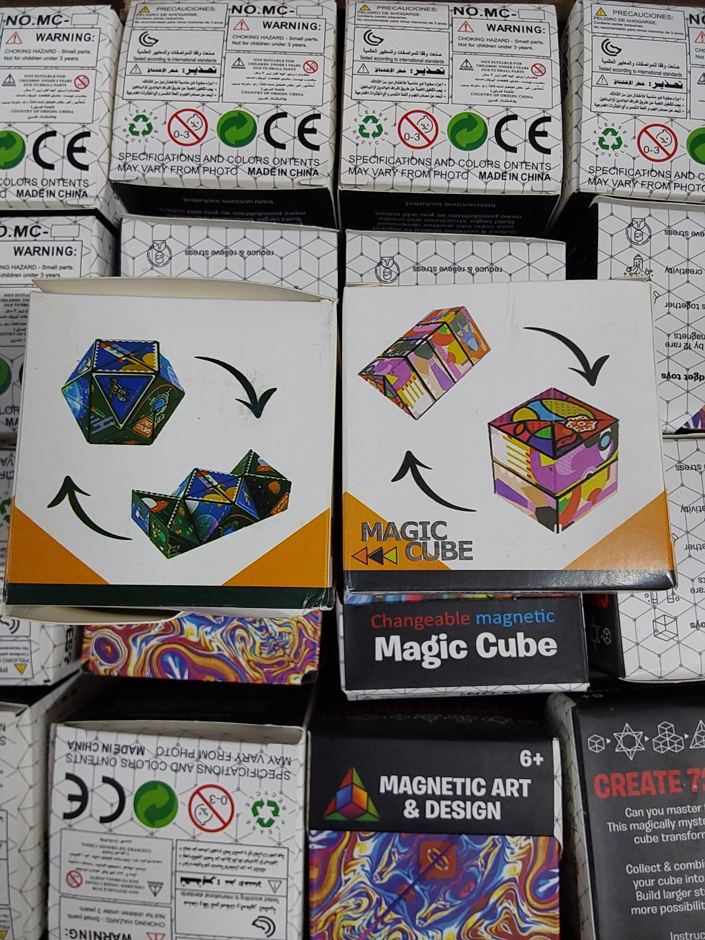 V69 - CUBE TOY FROM SPACE (2)