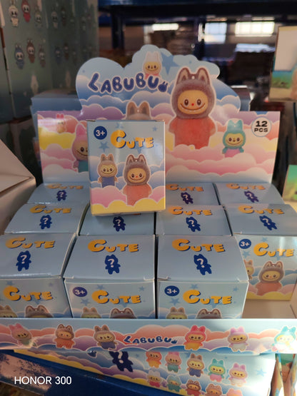 W738 - LABUB KEYCHAIN SURPRISE BOX