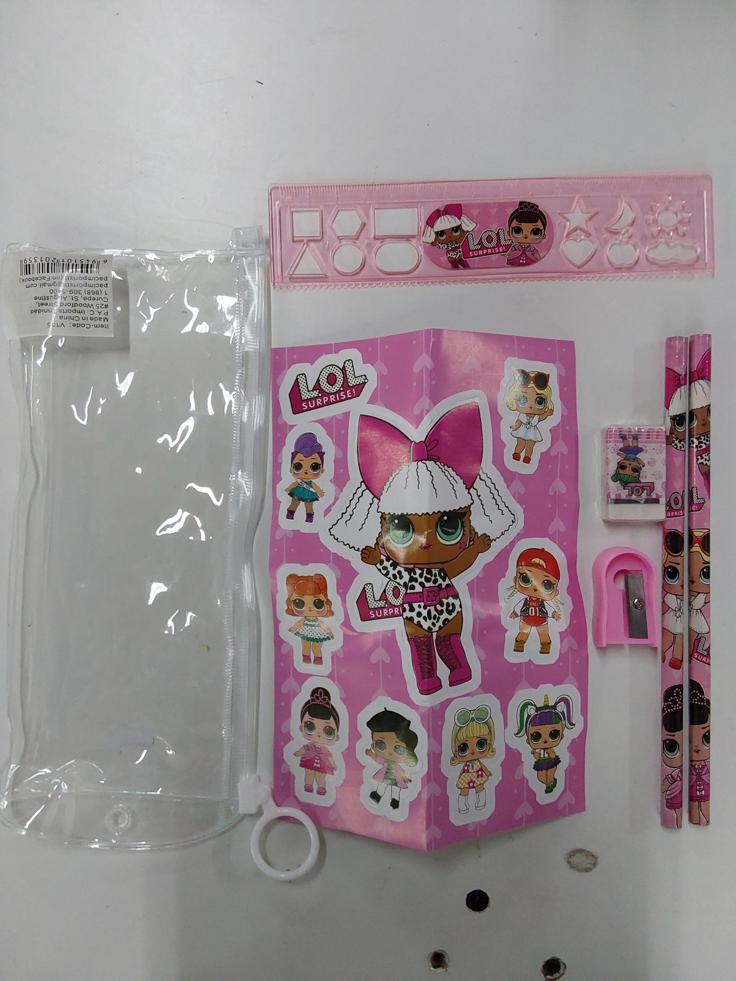 V135 - PENCILCASE SET WITH STICKERS (2)