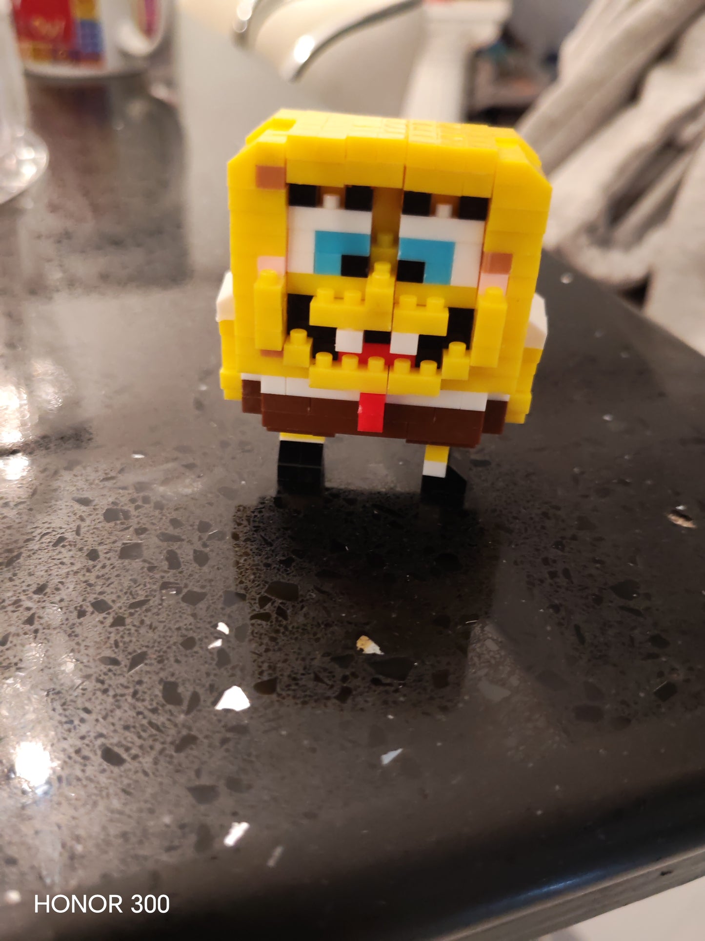 W469 - MINI LEGO BRICKS ASSORTED