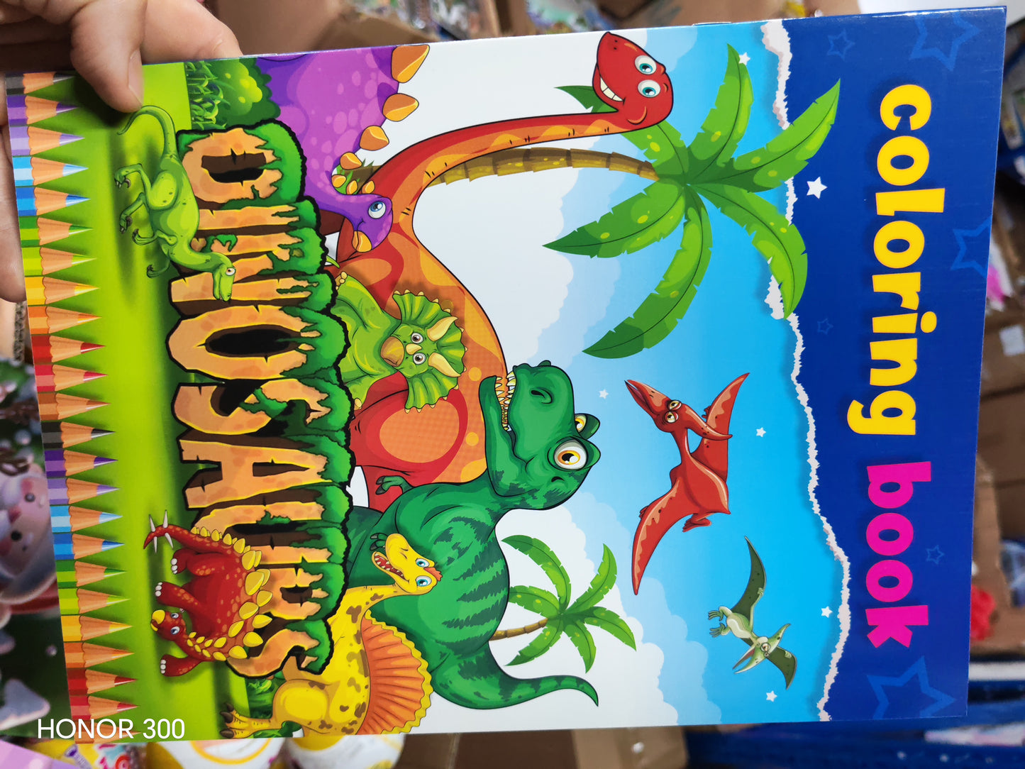 W122 - $7 - COLORING BOOK DINO WITH CRAYON