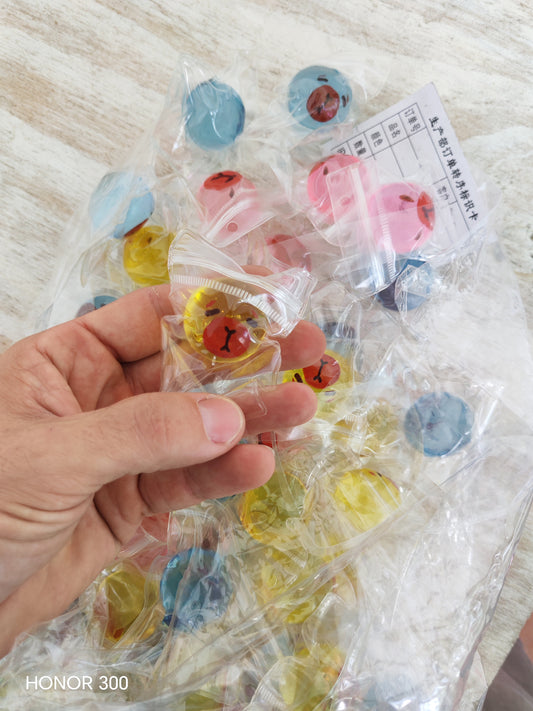 W734 - MINI SQUISHI STICKY BALL