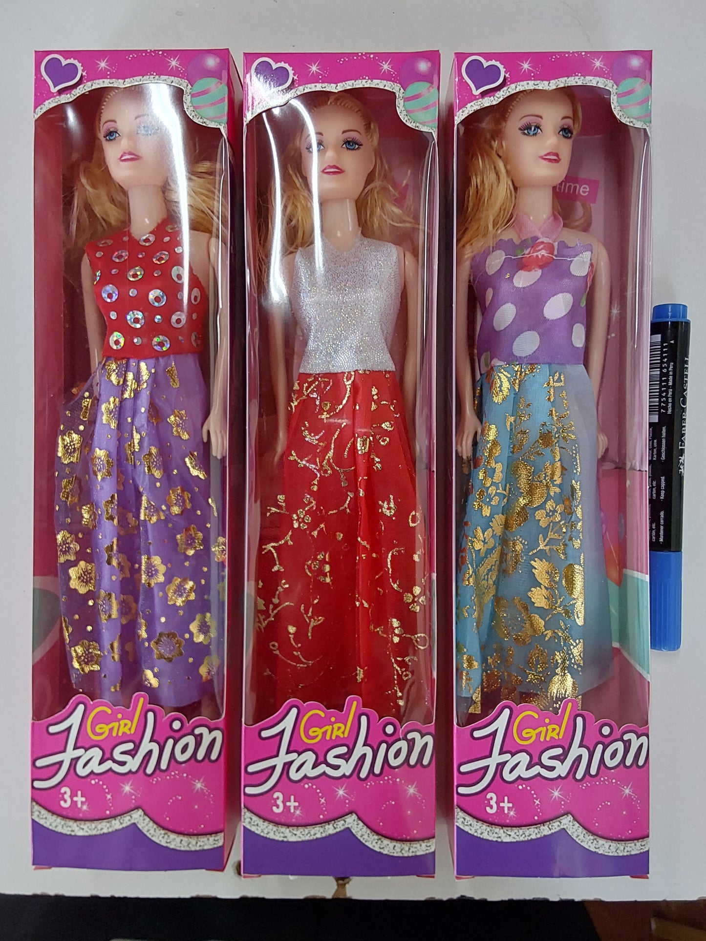 V367 - FASHION DOLL