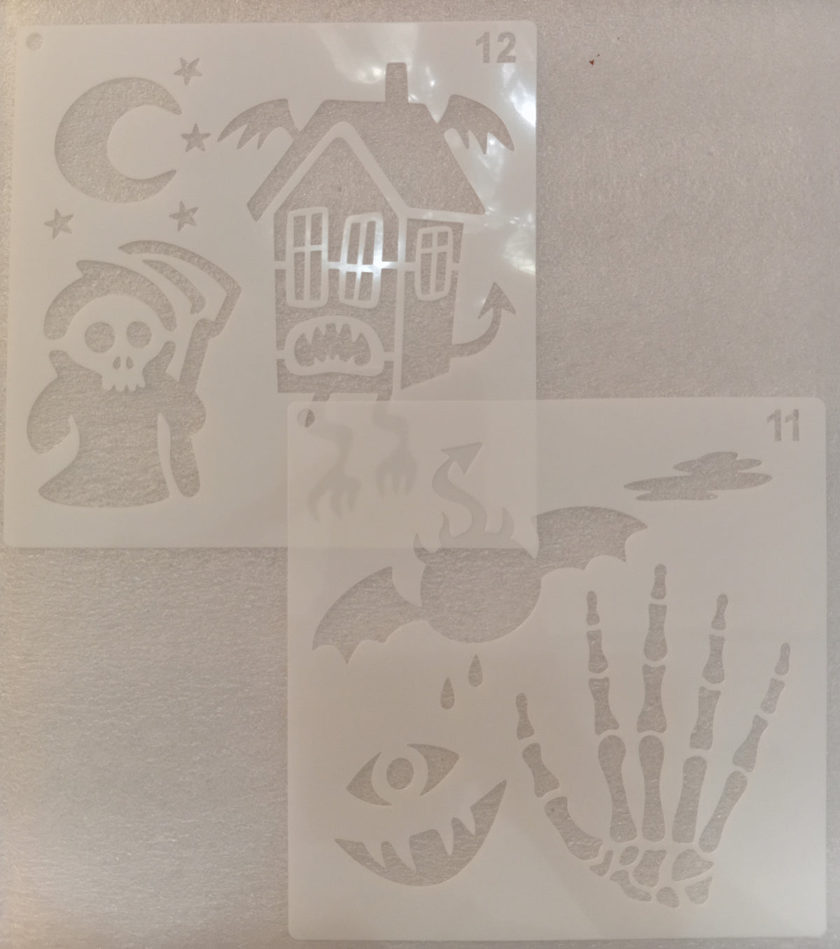 E323- 24 PC HALLOWEEN STENCIL SET (LARGE 6X6IN)