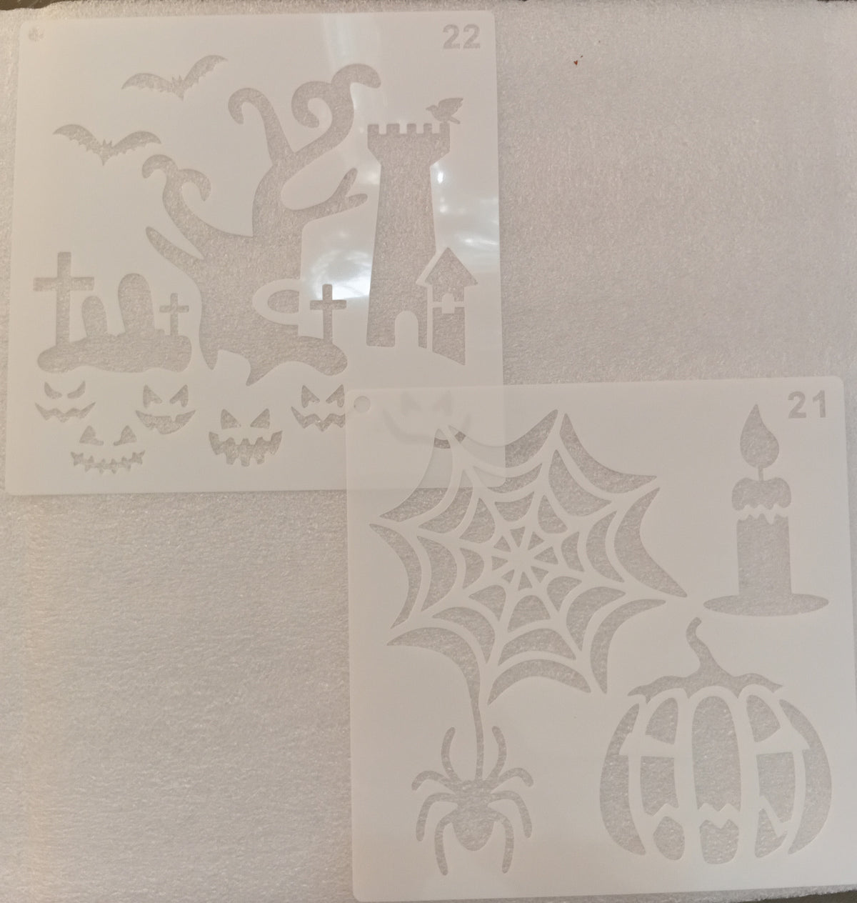 E323- 24 PC HALLOWEEN STENCIL SET (LARGE 6X6IN)