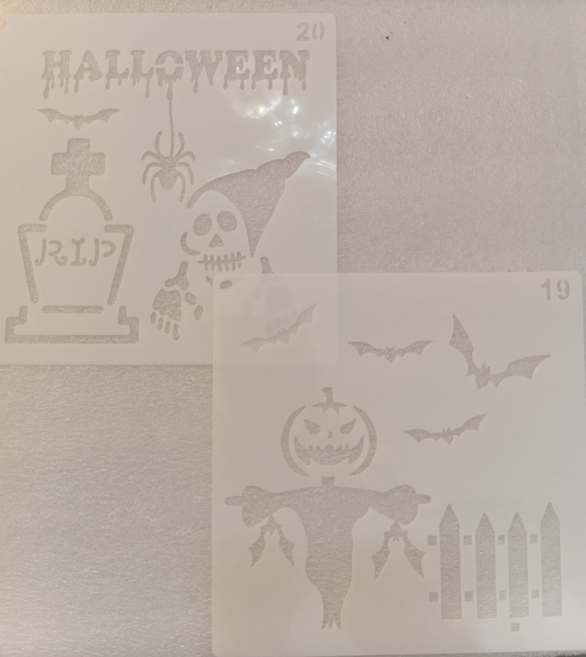 E323- 24 PC HALLOWEEN STENCIL SET (LARGE 6X6IN)